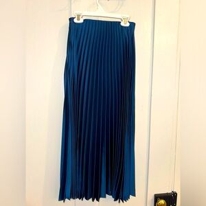Pleated blue Zara midi skirt